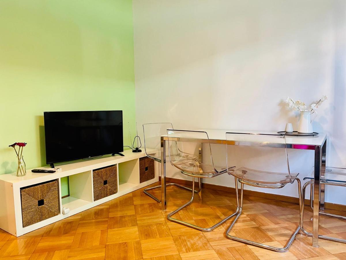 70M2 Apartment 4 Mins From Athens Central Station! מראה חיצוני תמונה