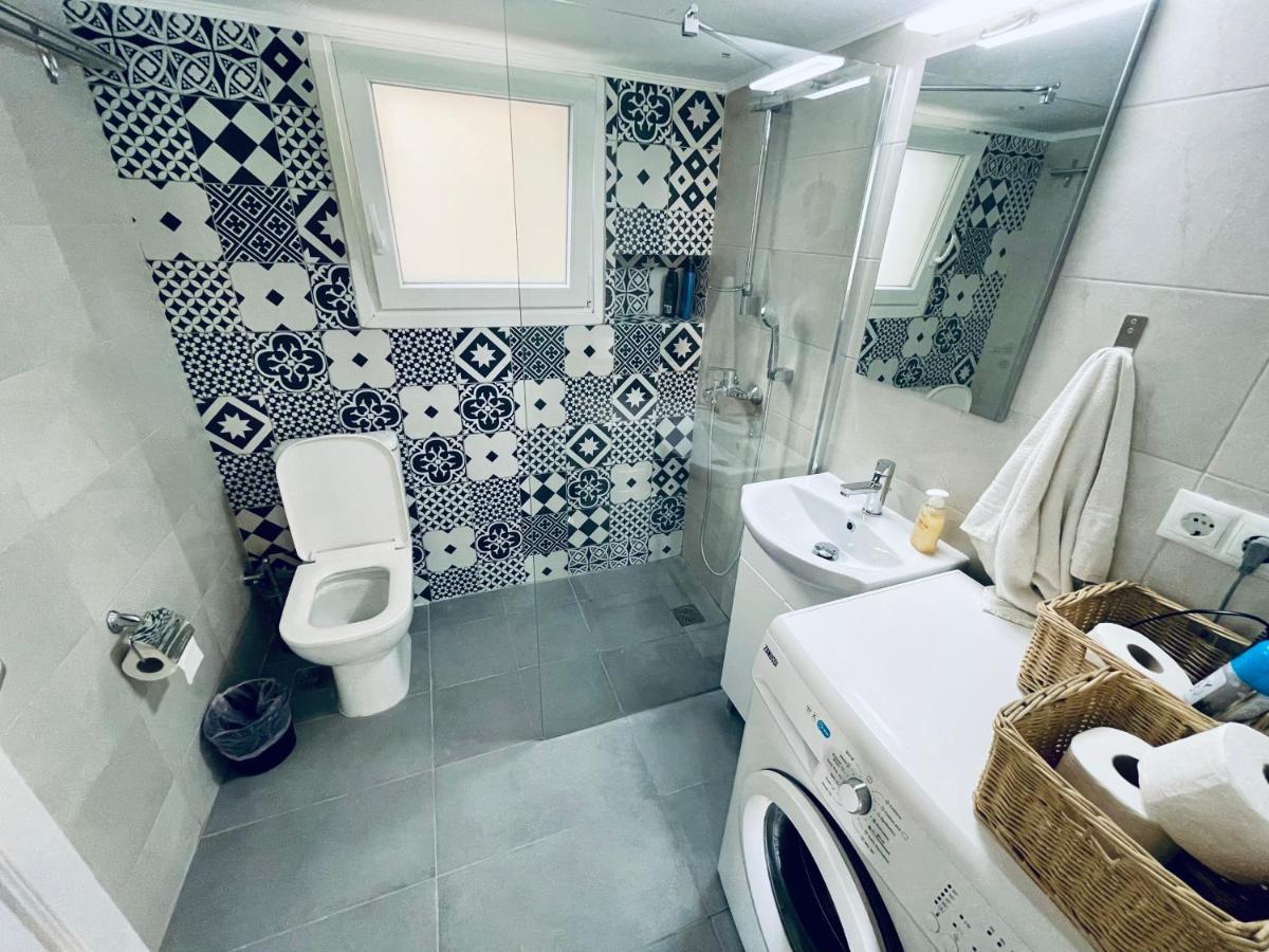 70M2 Apartment 4 Mins From Athens Central Station! מראה חיצוני תמונה